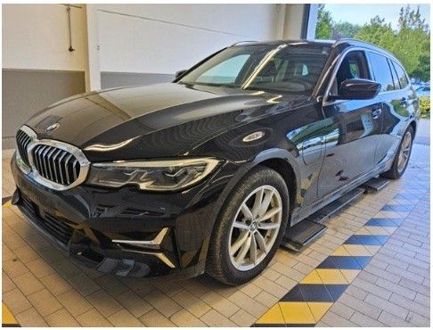 BMW 320e Luxury Line - Samsaru's Car Outlet