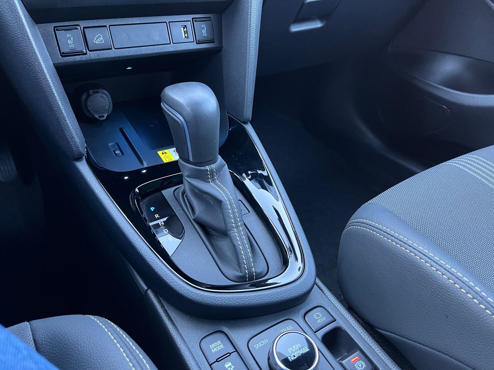 Toyota Yaris Cross 1.5Hybrid AWD-i Adventure,Matrix,HUD