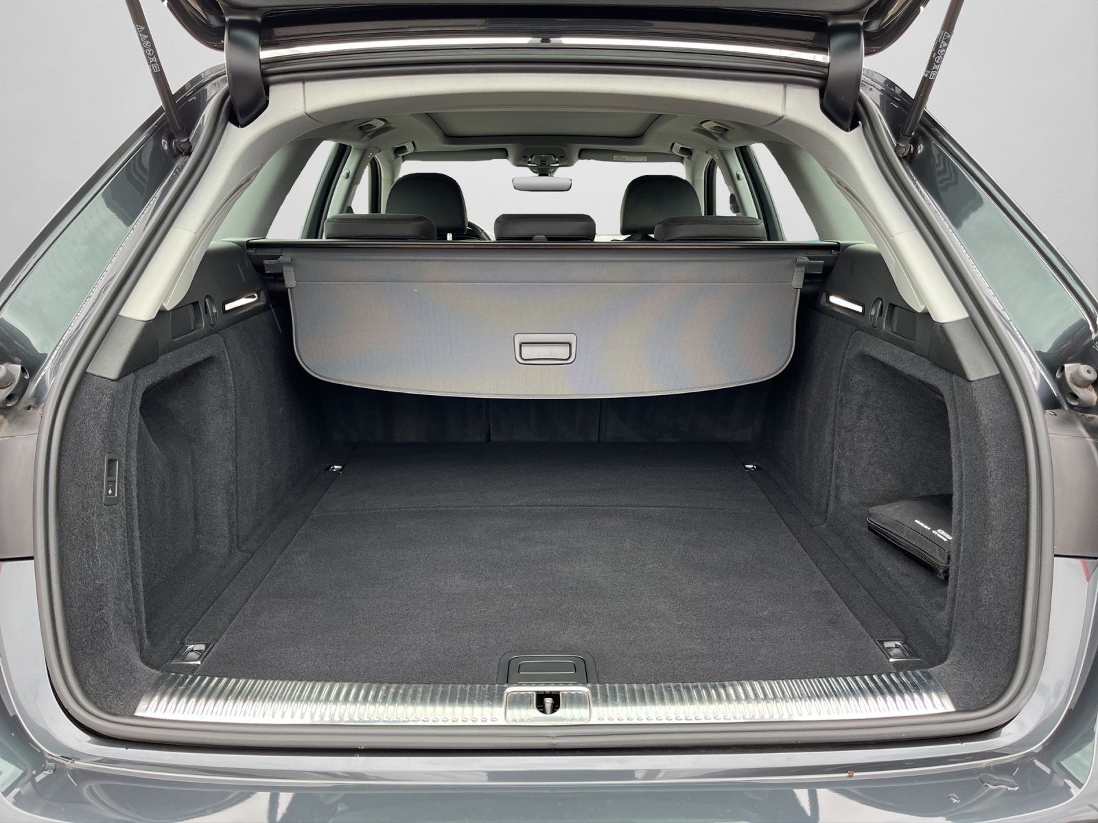 Audi A4 allroad 40 TDI KAM B&O PANO SPORTSITZE AHK