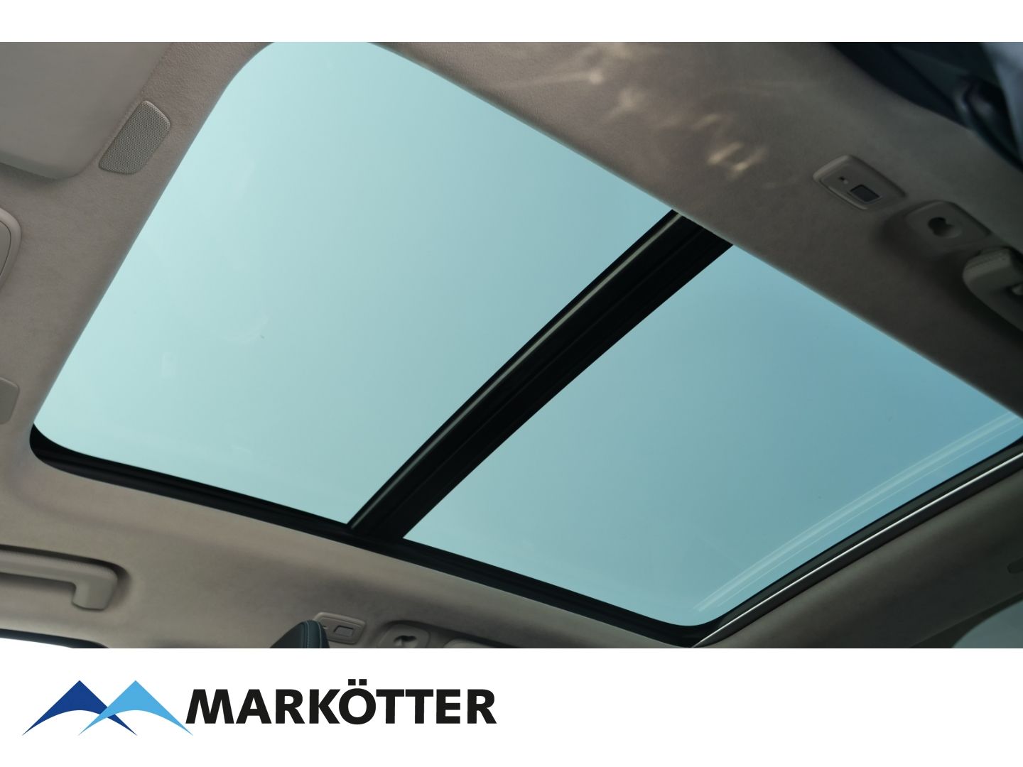 Volvo XC90 T8 AWD Ultra Bright - Samsaru's Car Outlet
