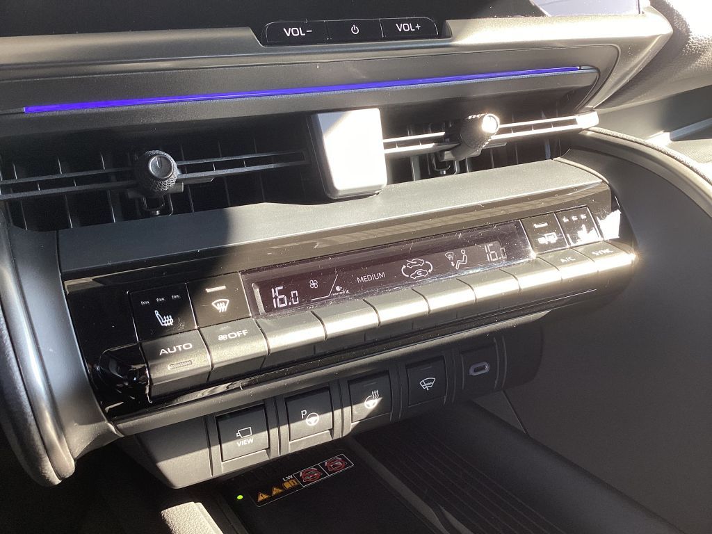 Toyota C-HR 2.0 Hybrid AWD GR SPORT Premiere