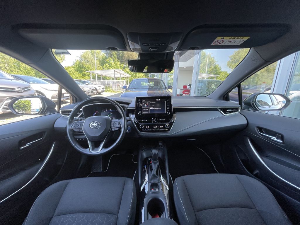Toyota Corolla 2.0 Hybrid - Samsaru's Car Outlet