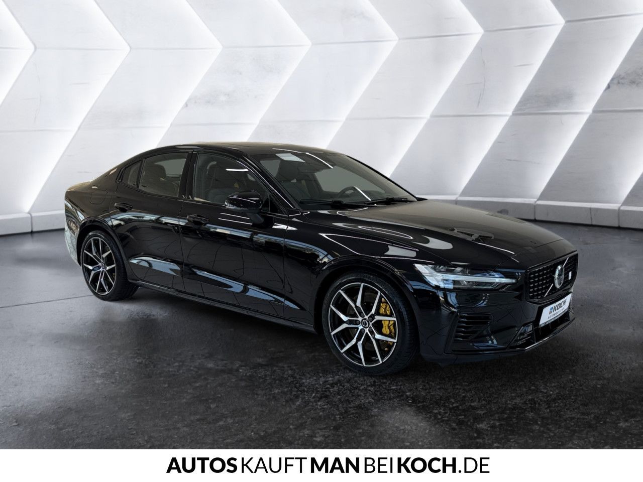 Volvo S60 T8 Plug-In AWD Polestar Engineered HIGH- END