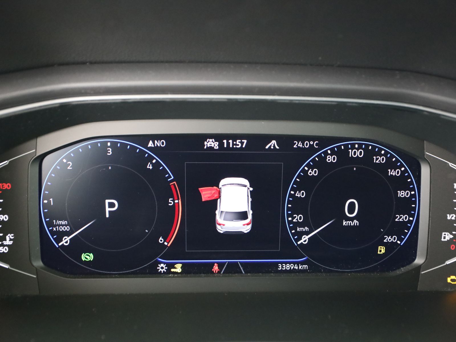 Volkswagen T-Roc 2.0 TDI Sport+4MOTION - Samsaru's Car Outlet