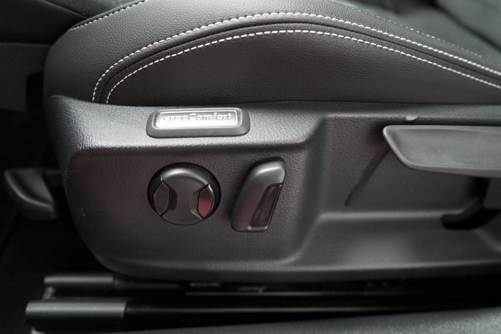 Volkswagen Passat Variant 1.5 TSI DSG Elegance - Samsaru's Car Outlet