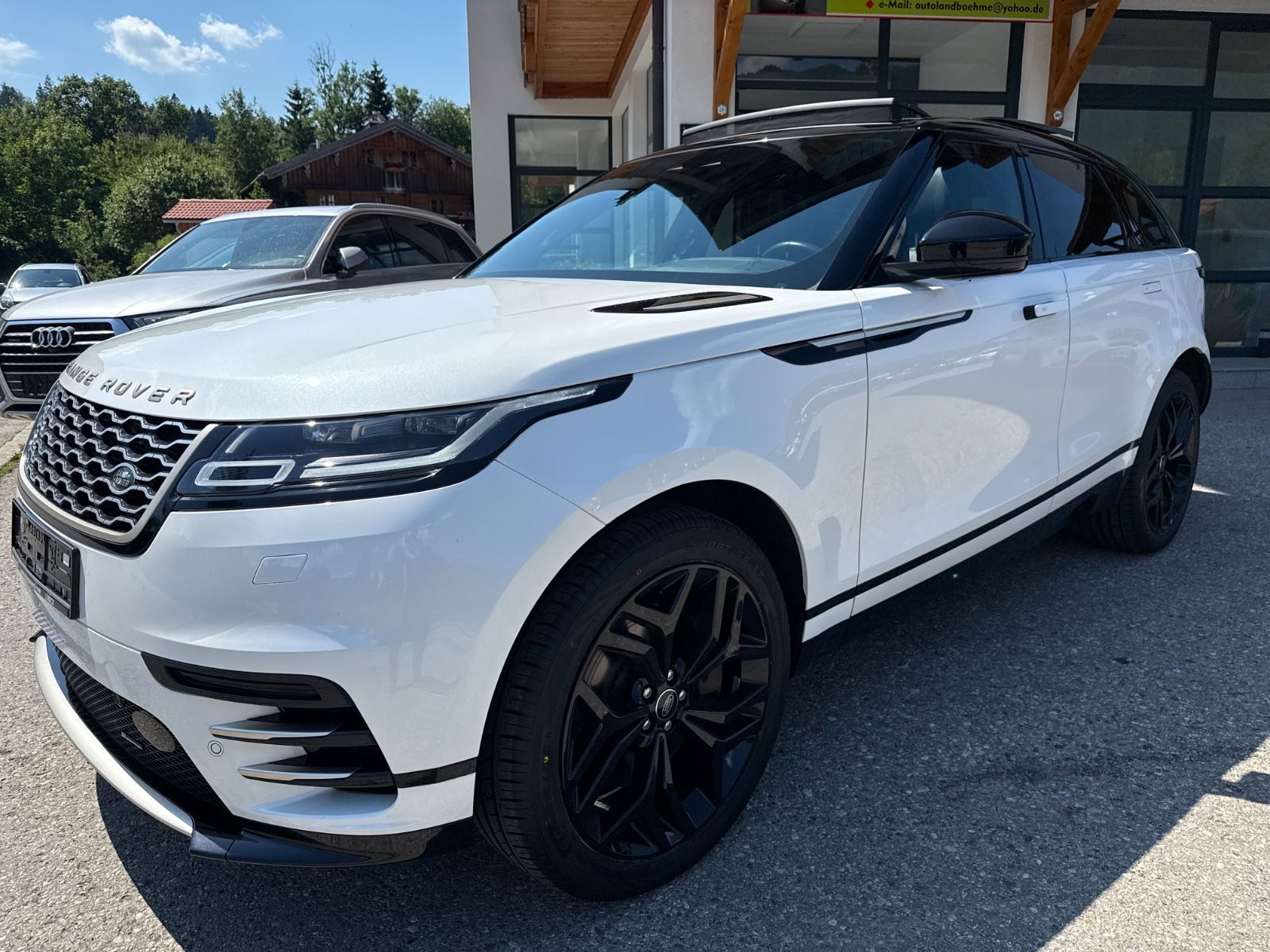 Range Rover Velar D300 Auric Edition - Samsaru's Car Outlet