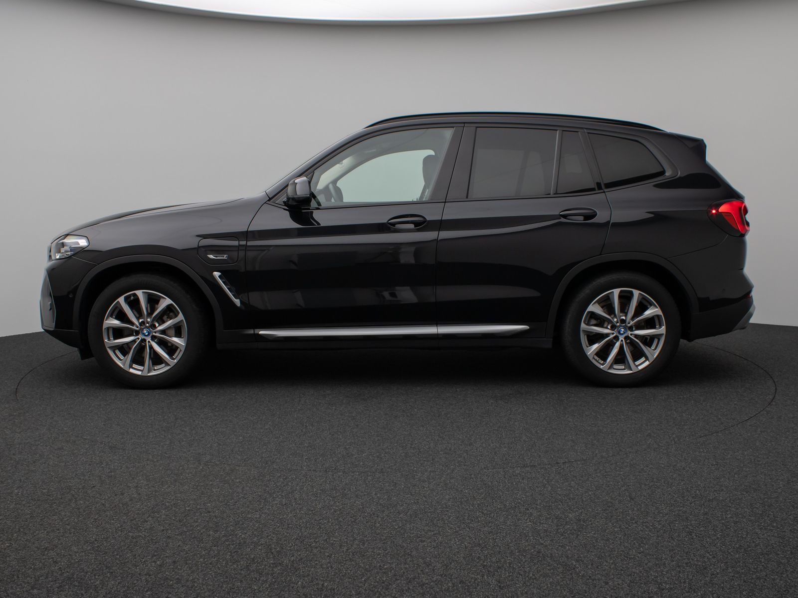 BMW X3 xD30e Sport - Samsaru's Car Outlet