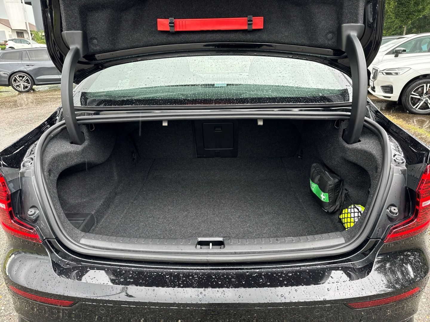 Volvo S60 Plus Dark Plug-In Hybrid AWD T8 Twin Engine