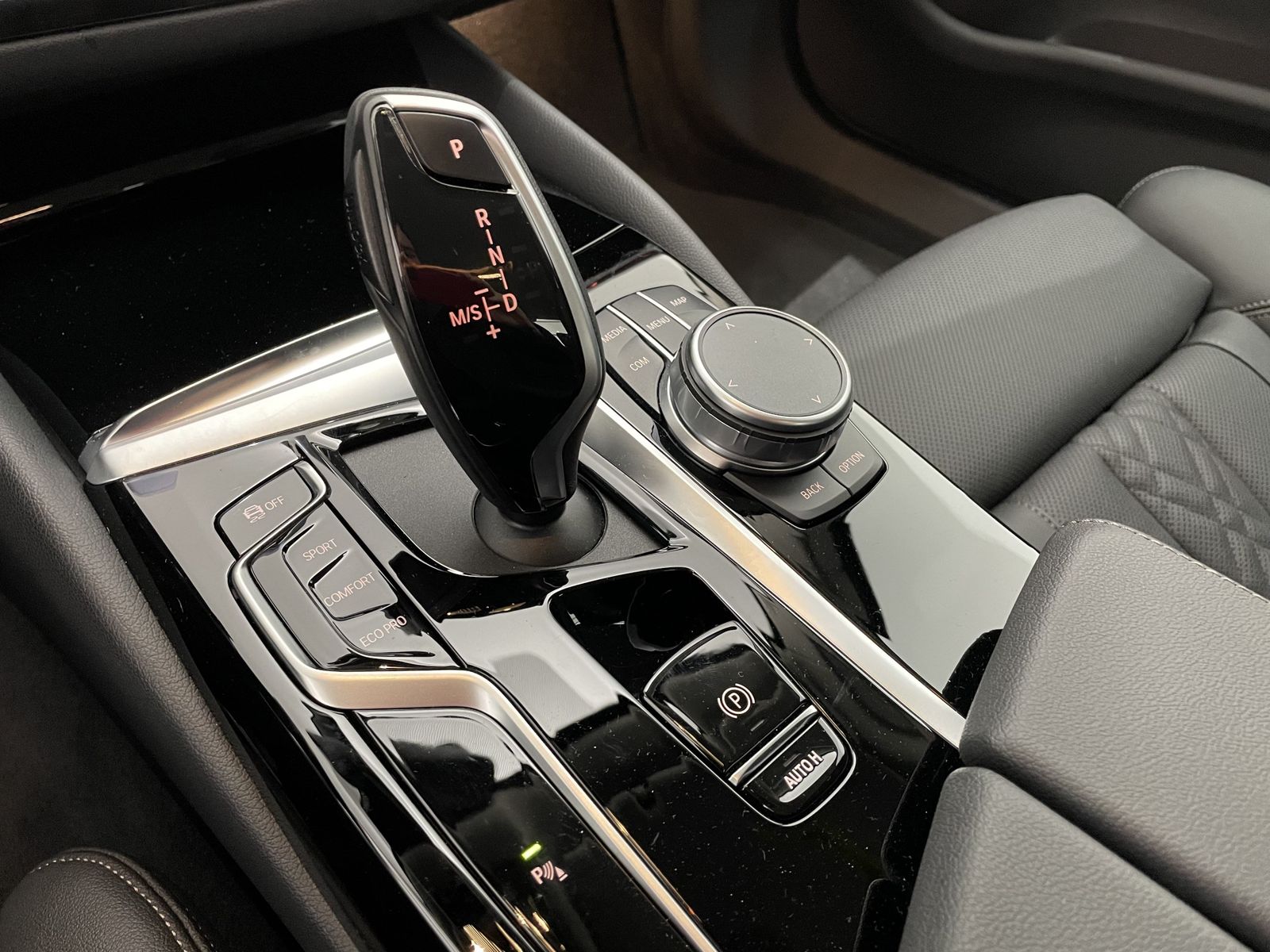 BMW 540d xDrive Laser/AHK/SHZ/HUD/DAB