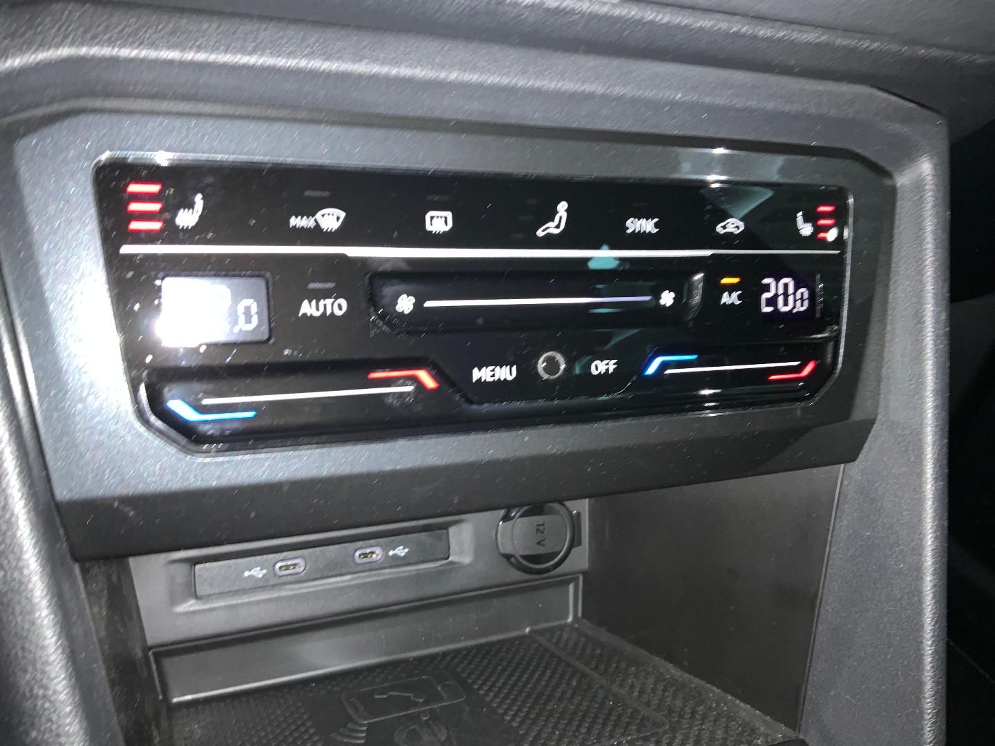 Volkswagen Tiguan R-Line 2.0 TSI DSG 4 Motion - Samsaru's Car Outlet