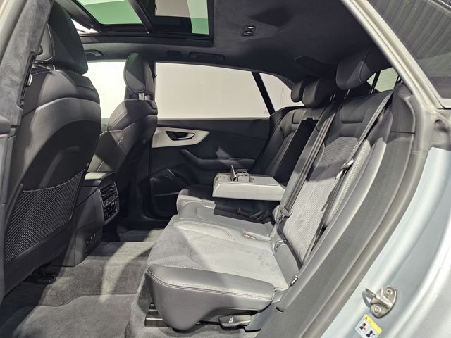 Audi Q8 50 TDI S Line Black Pano Nachts HDMatrix VOLL