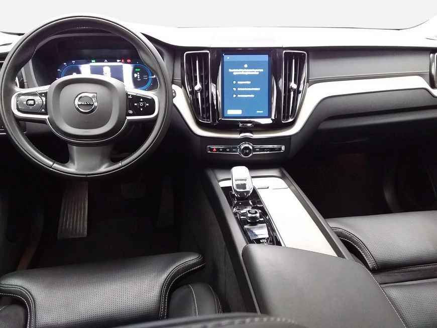 Volvo XC60 T8 AWD Recharge Inscription - Samsaru's Car Outlet