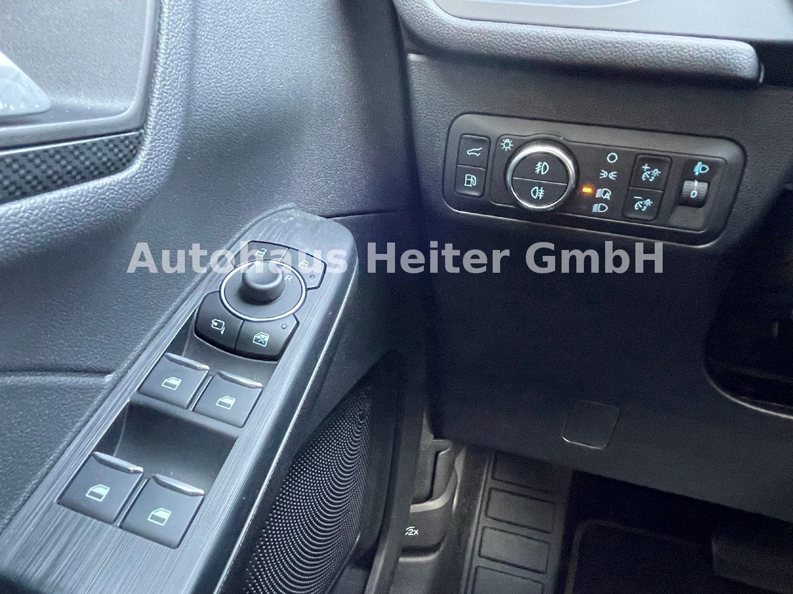 Ford Kuga PHEV ST-Line X - Samsaru's Car Outlet