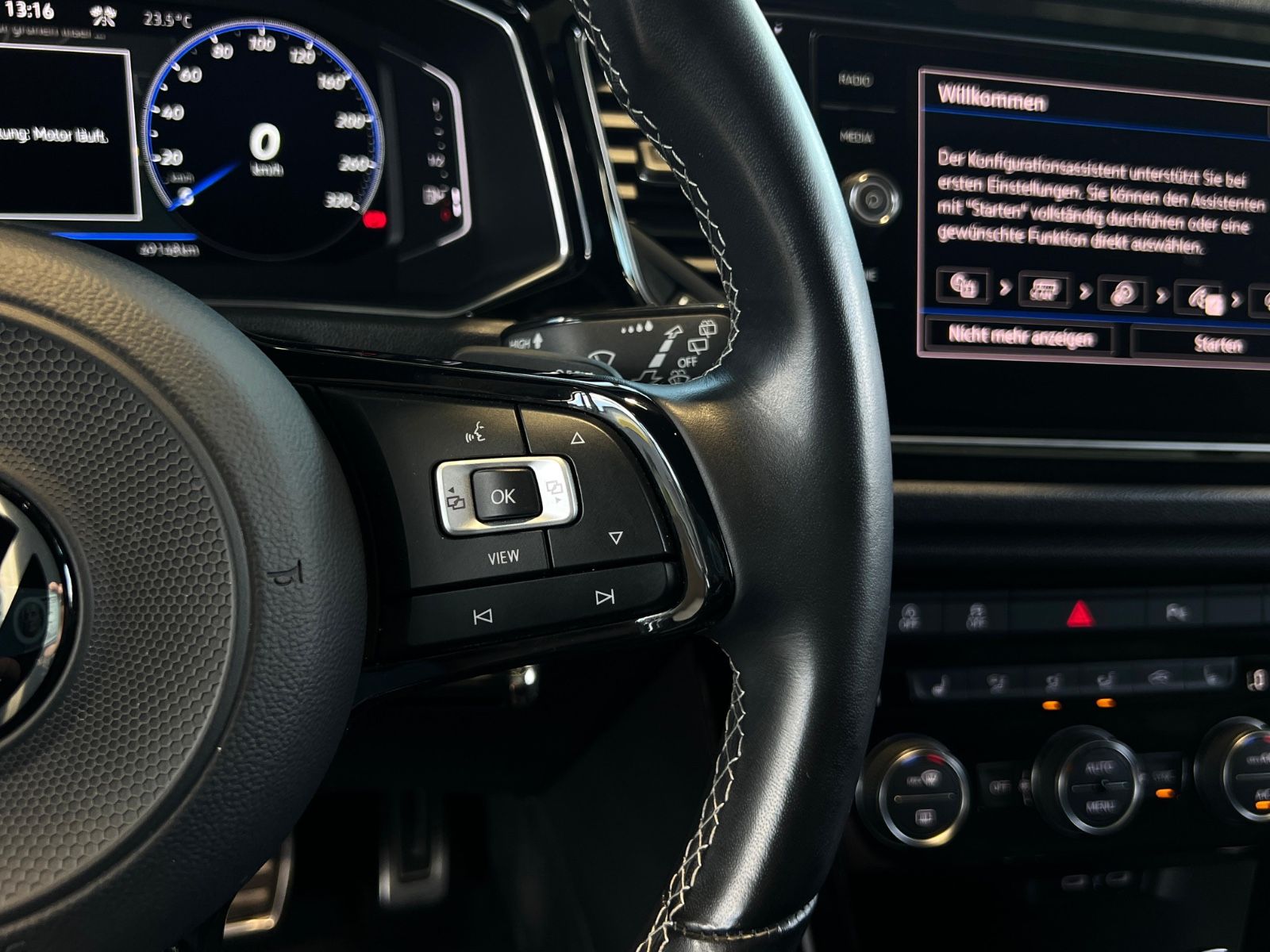 Volkswagen T-Roc R 4Motion - Samsaru's Car Outlet