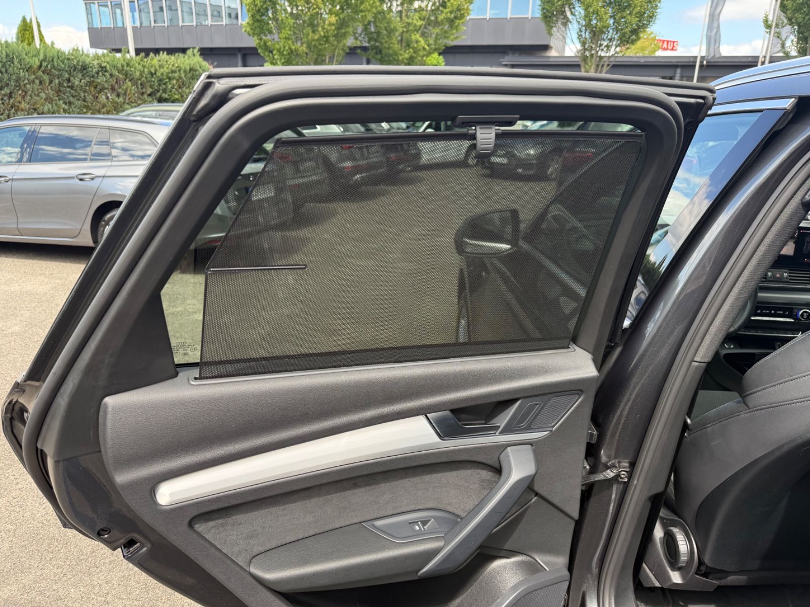 Audi Q5 40 TDI quattro S line - Samsaru's Car Outlet