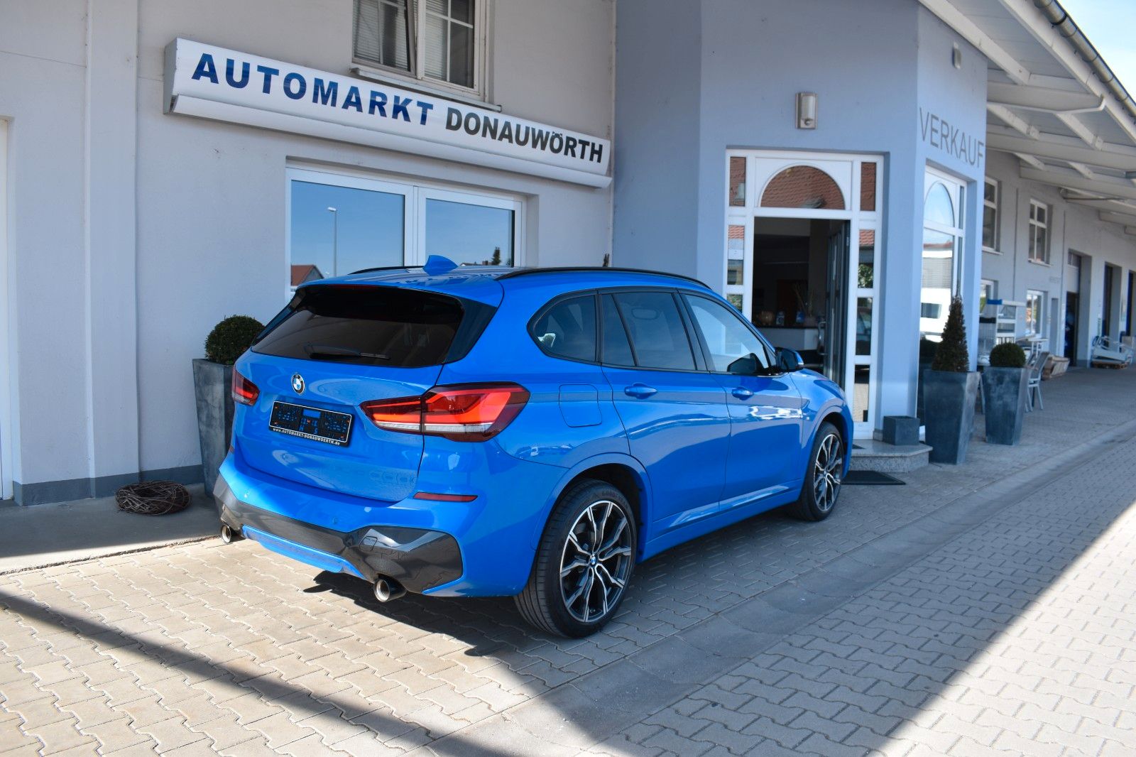BMW X1 xDrive20i Aut. M Sport - Samsaru's Car Outlet