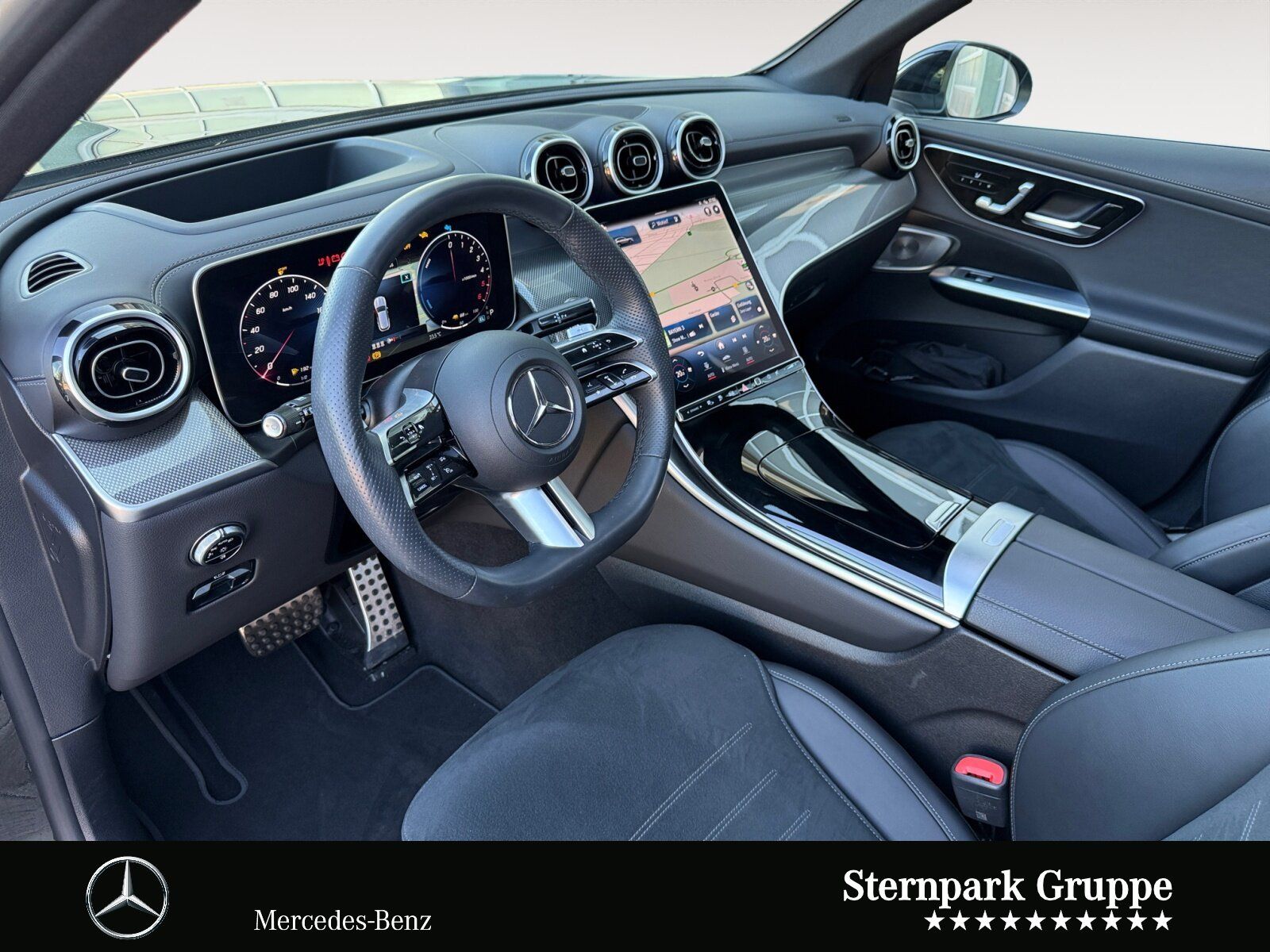 Mercedes-Benz GLC 300 de 4M AMG +AHK+Distro+Pano+Burmester+HuD
