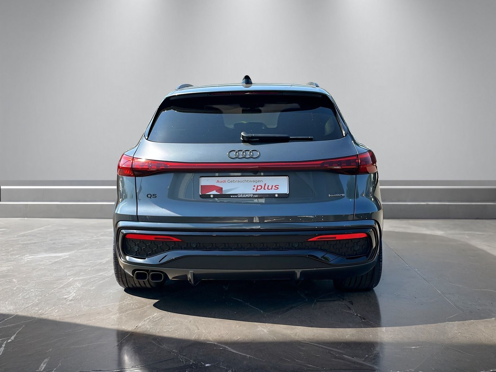 Audi Q5 SUV TDI +S-LINE+AHK+KAMERA+ACC+MATRIX+