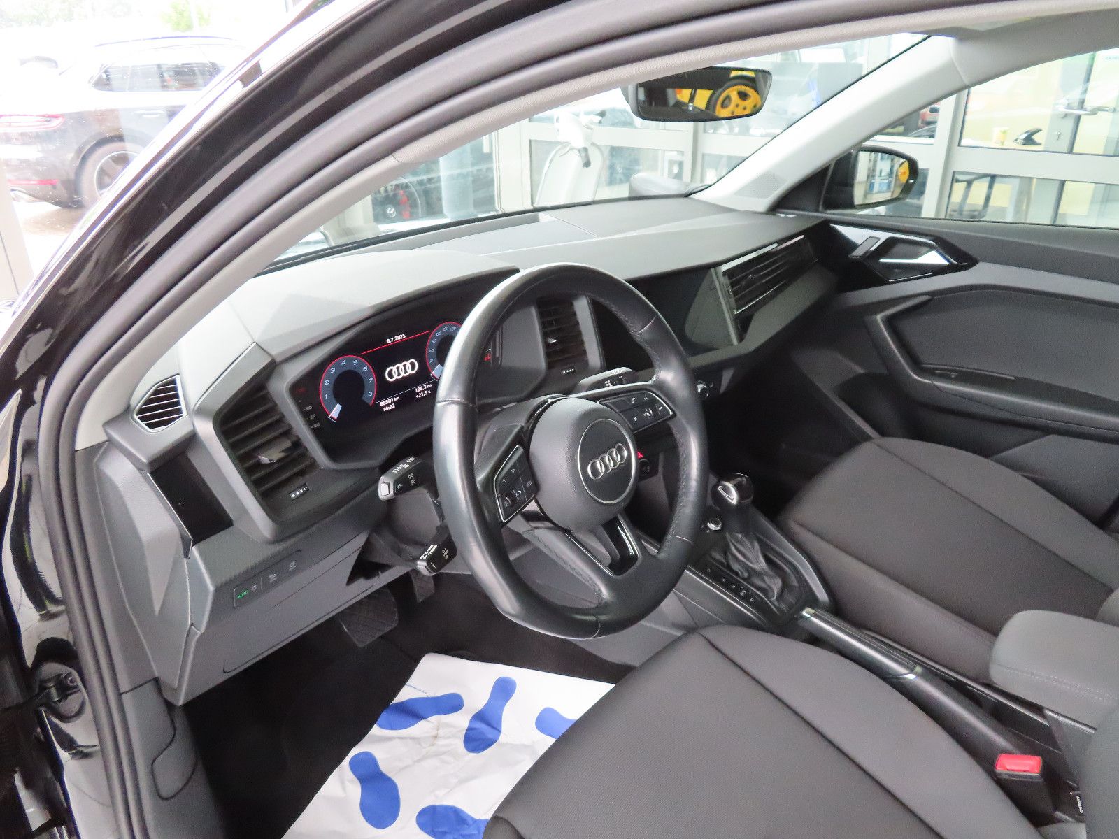 Audi A1 Sportback 30 TFSI advanced - Samsaru's Car Outlet