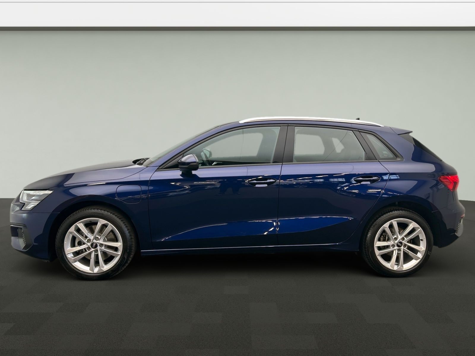 Audi A3 Sportback 40 TFSIe S tro - Samsaru's Car Outlet