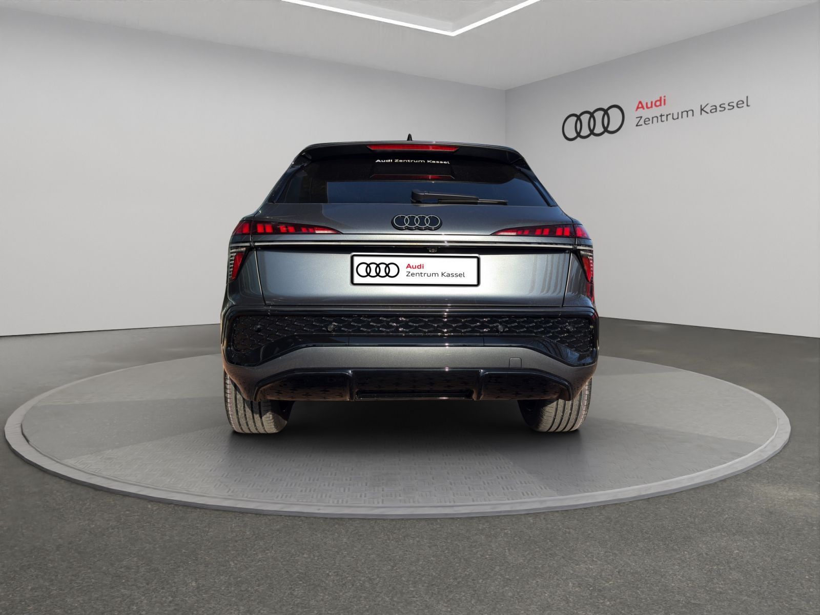 Audi Q3 SUV TFSI S line LED Plus Navi Pano AHK Rü 19"