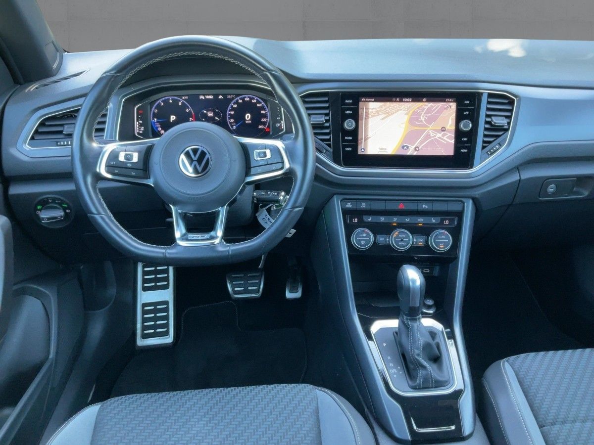 Volkswagen T-Roc 1.5 TSI DSG R-LINE - Samsaru's Car Outlet