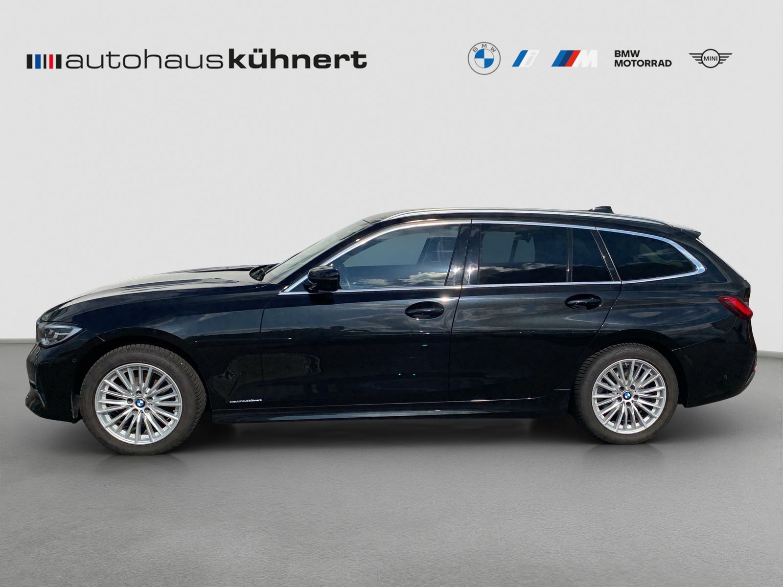 BMW 320i Touring Luxury Line - Samsaru's Car Outlet