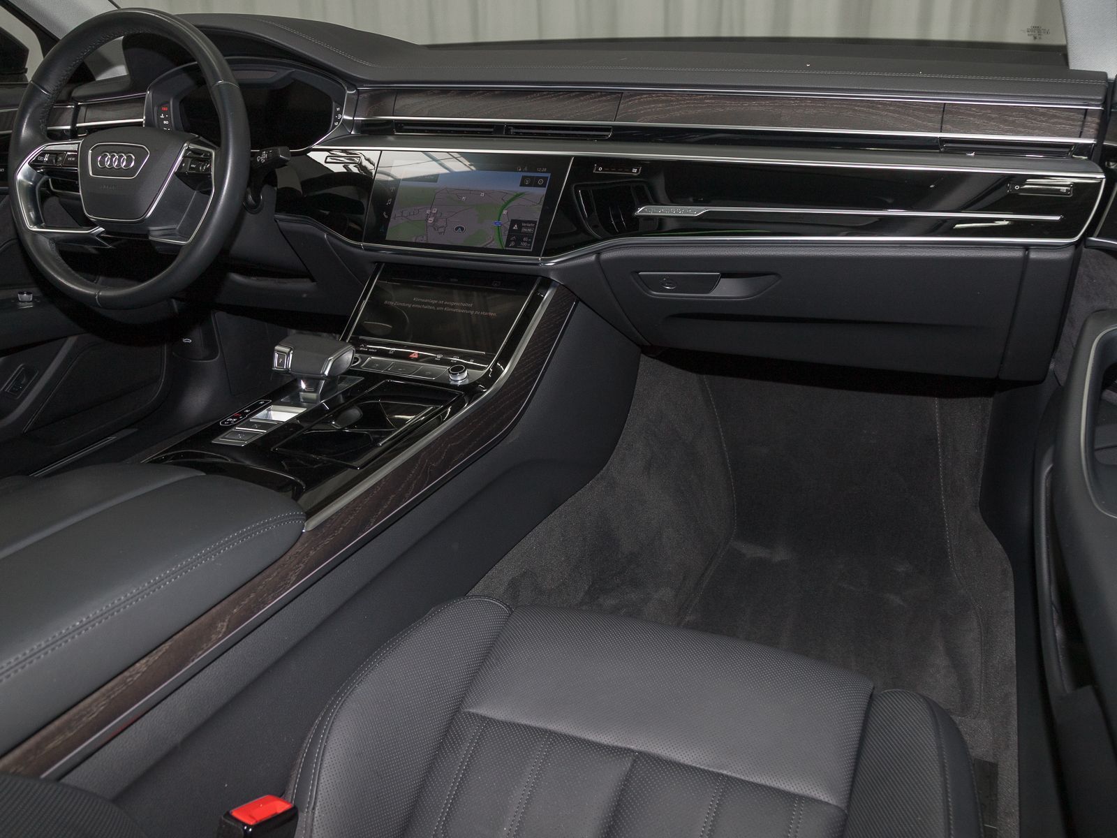 Audi A8 Lang 50 TDI Q - Samsaru's Car Outlet