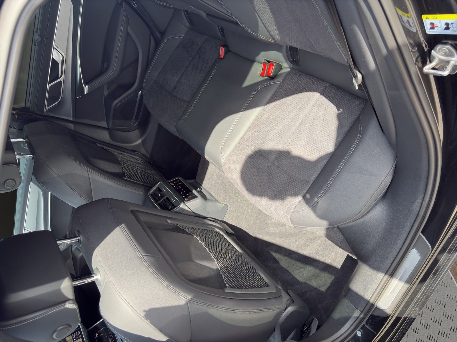 Audi A6 Avant 55 TFSI e quattro sport - Samsaru's Car Outlet