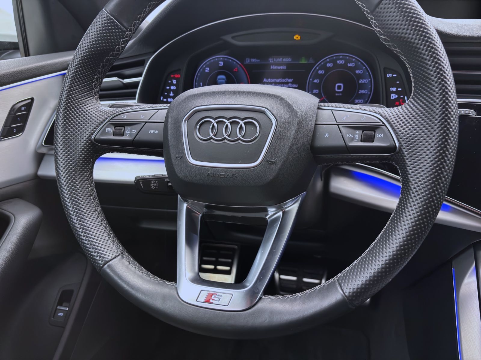 Audi Q8 50 TDI Q S LINE NAVI eKLAPPE STDHZG LM23