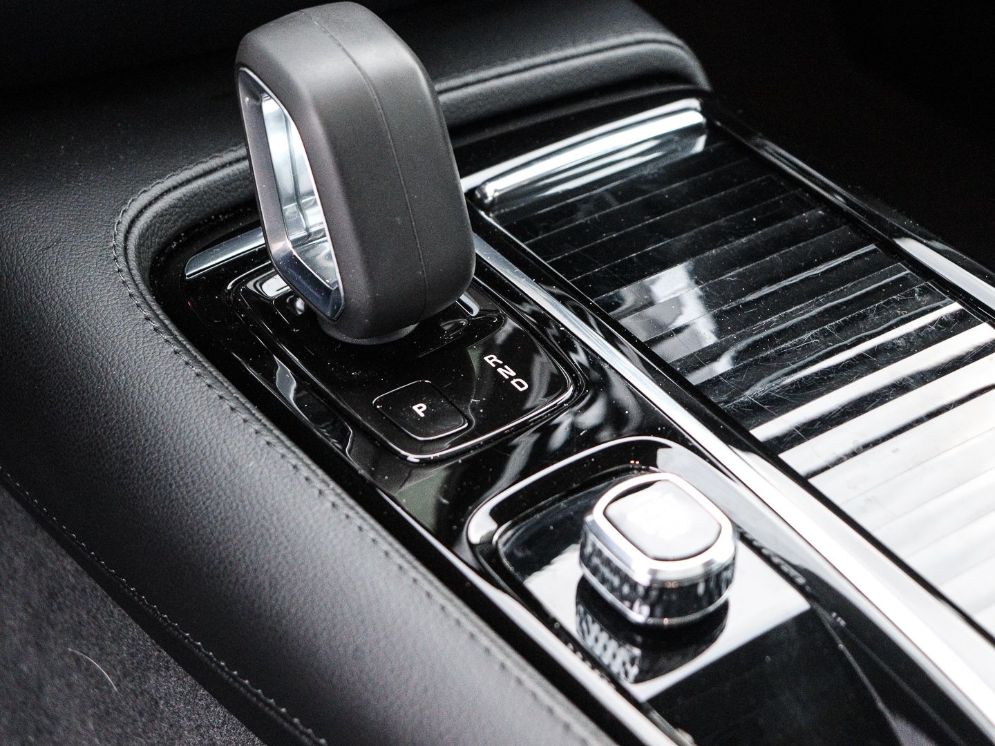 Volvo V60 Kombi Inscription Expression Recharge Plug-I