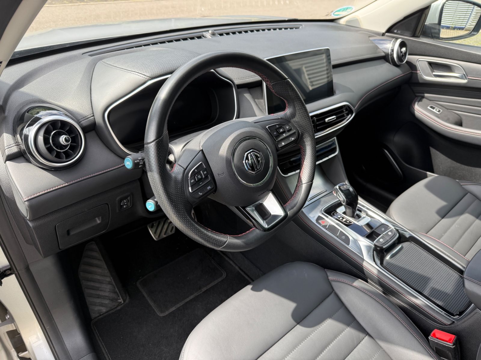MG HS 1.5T-GDI Luxury/Autom./Pano/LED/Kamera/Leder