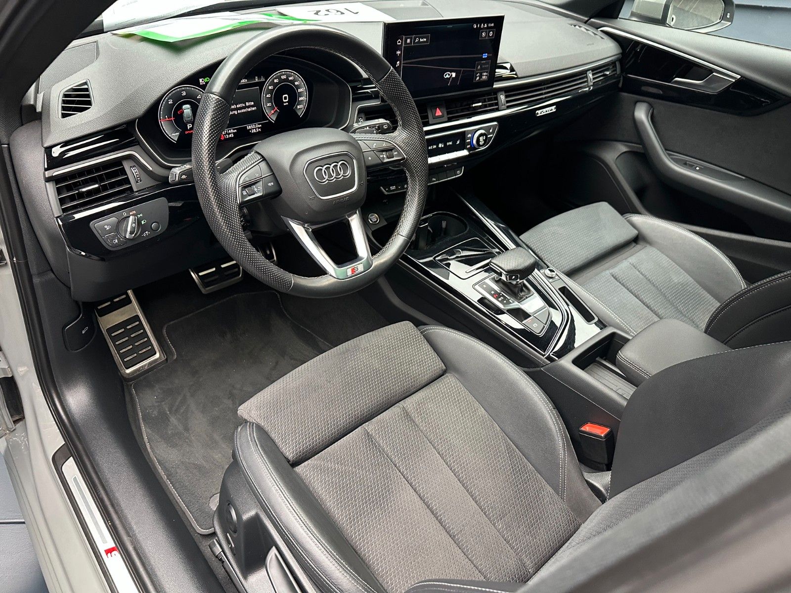 Audi A4 Avant 40 TDI quattro S-Line *PANORAMA*Matrix*