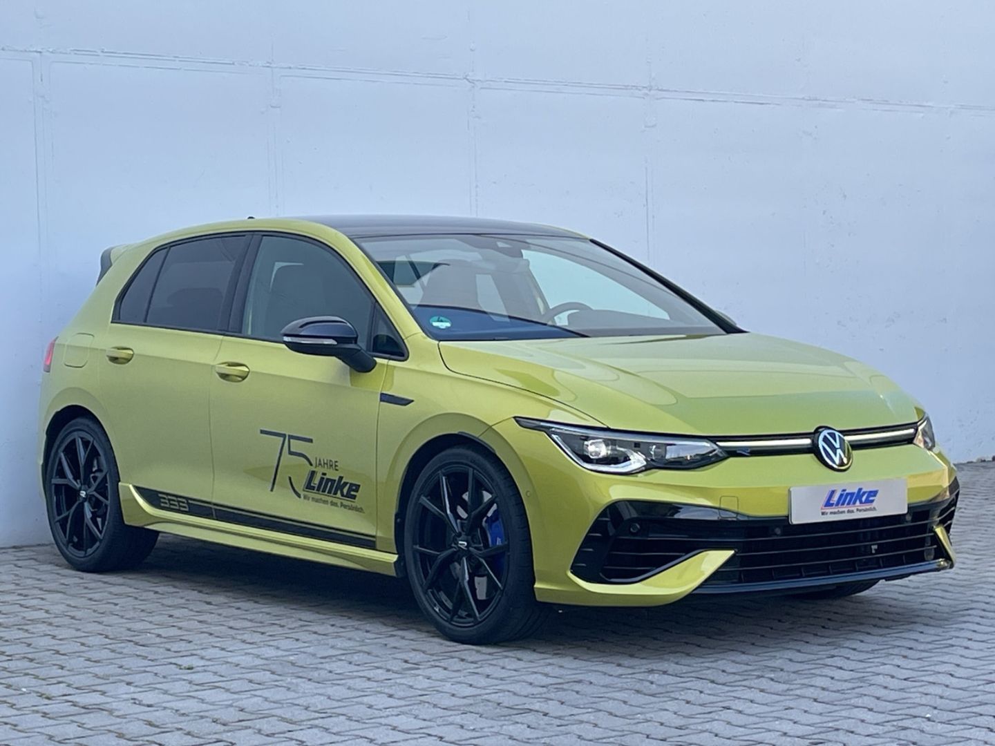 Volkswagen Golf R 333 2.0 TSI DSG 4Motion - Samsaru's Car Outlet