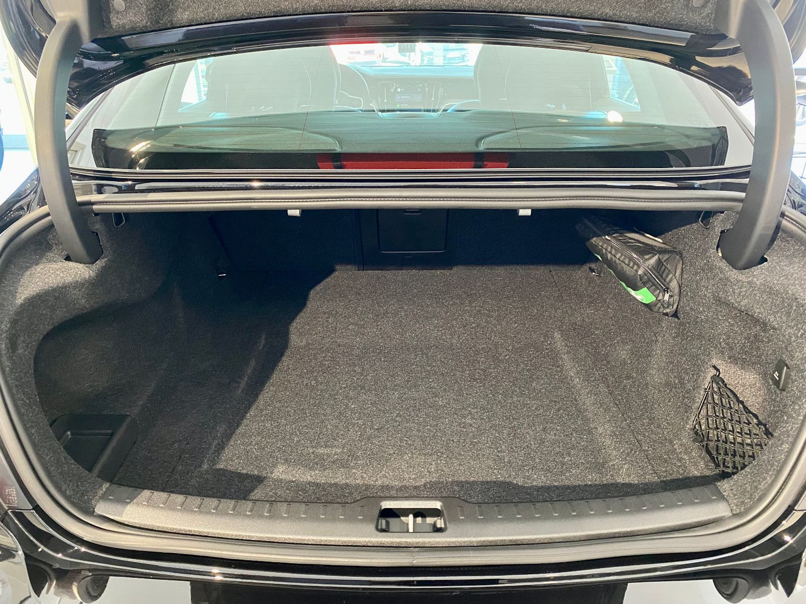 Volvo S60 B4 8-Gang Plus Dark