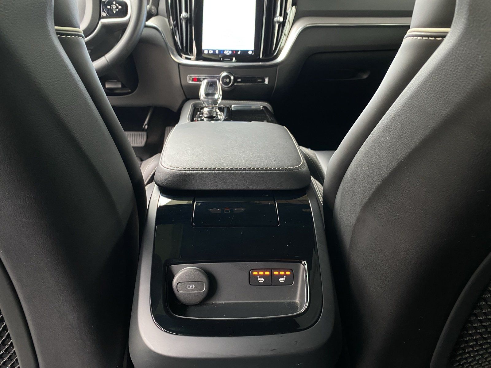 Volvo V60 T8 Plus Dark AHK*LED*StHzg*SHZ*WiPa*