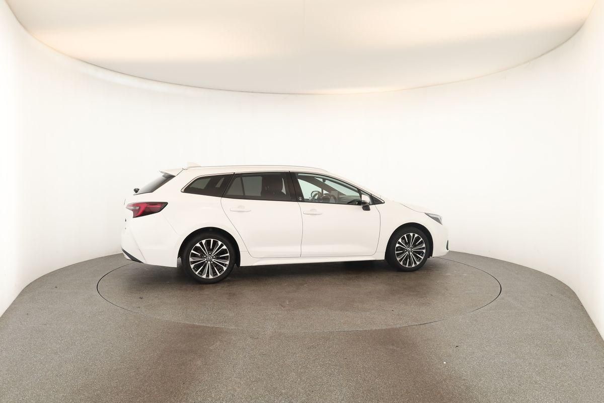 Toyota Corolla Touring Sports 2.0 CVT Team D Navi Kam