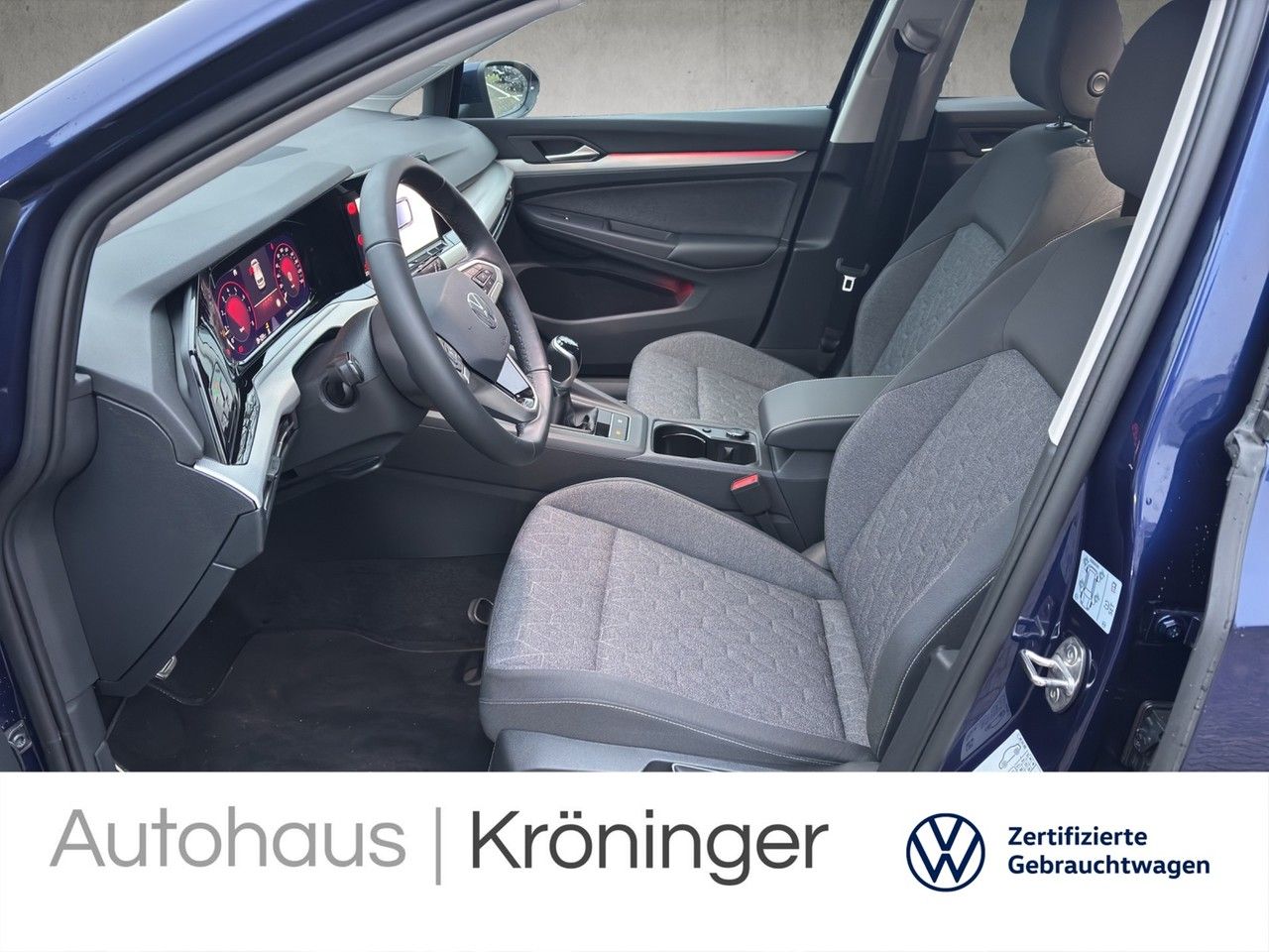 Volkswagen Golf VIII MOVE 1.5 TSI - Samsaru's Car Outlet