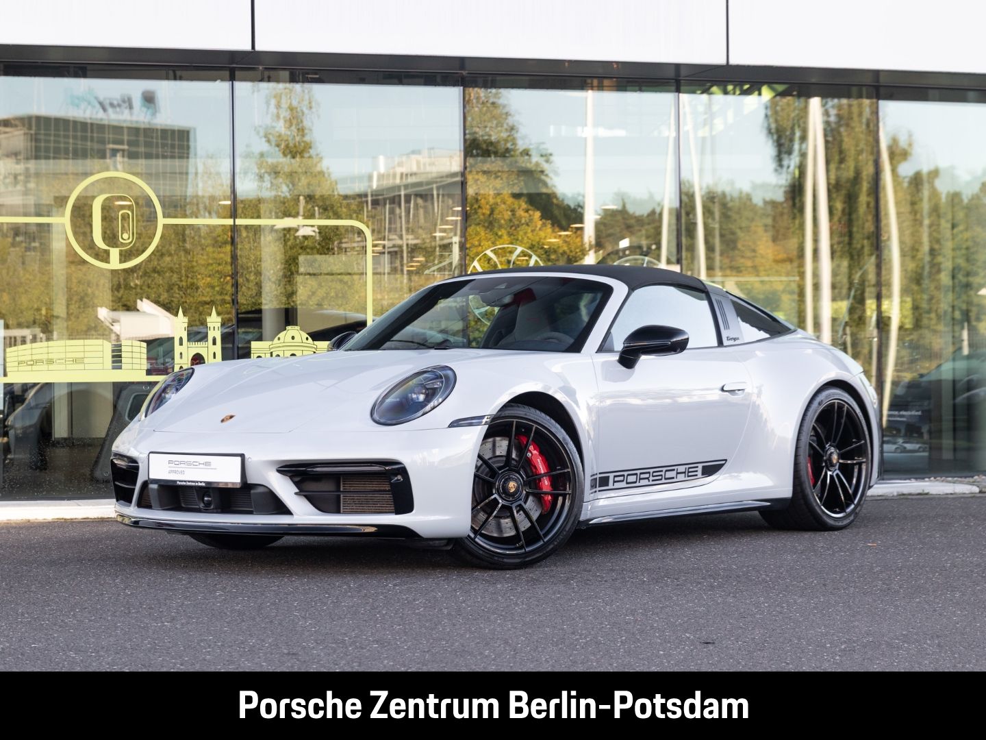 Porsche 992 911 Targa 4 GTS Burmester Sportabgas LED-Mat