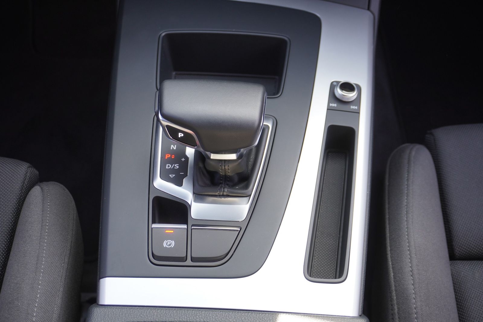 Audi Q5 Sportback S-Line 45 TFSI quattro s-tronic - Samsaru's Car Outlet