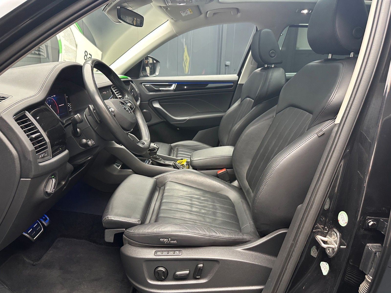 Skoda Kodiaq L&K 4x4 *20Zoll*PANORAMA*360*Standhzg*DCC