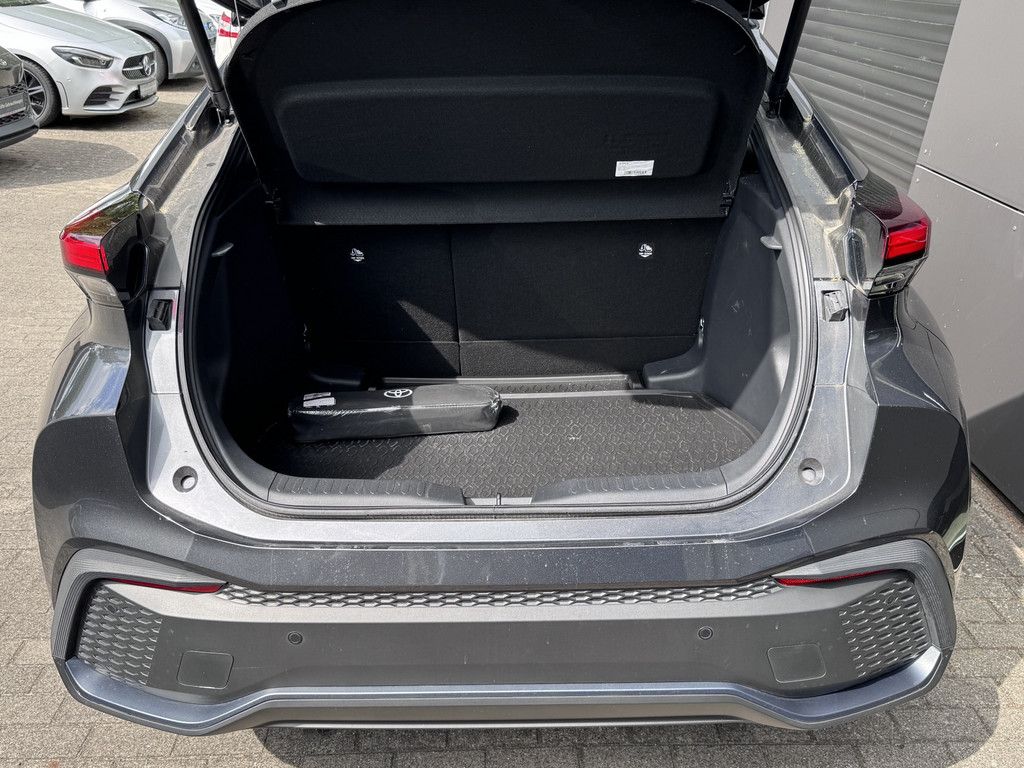 Toyota C-HR 1.8 Hybrid FWD Team Deutschland