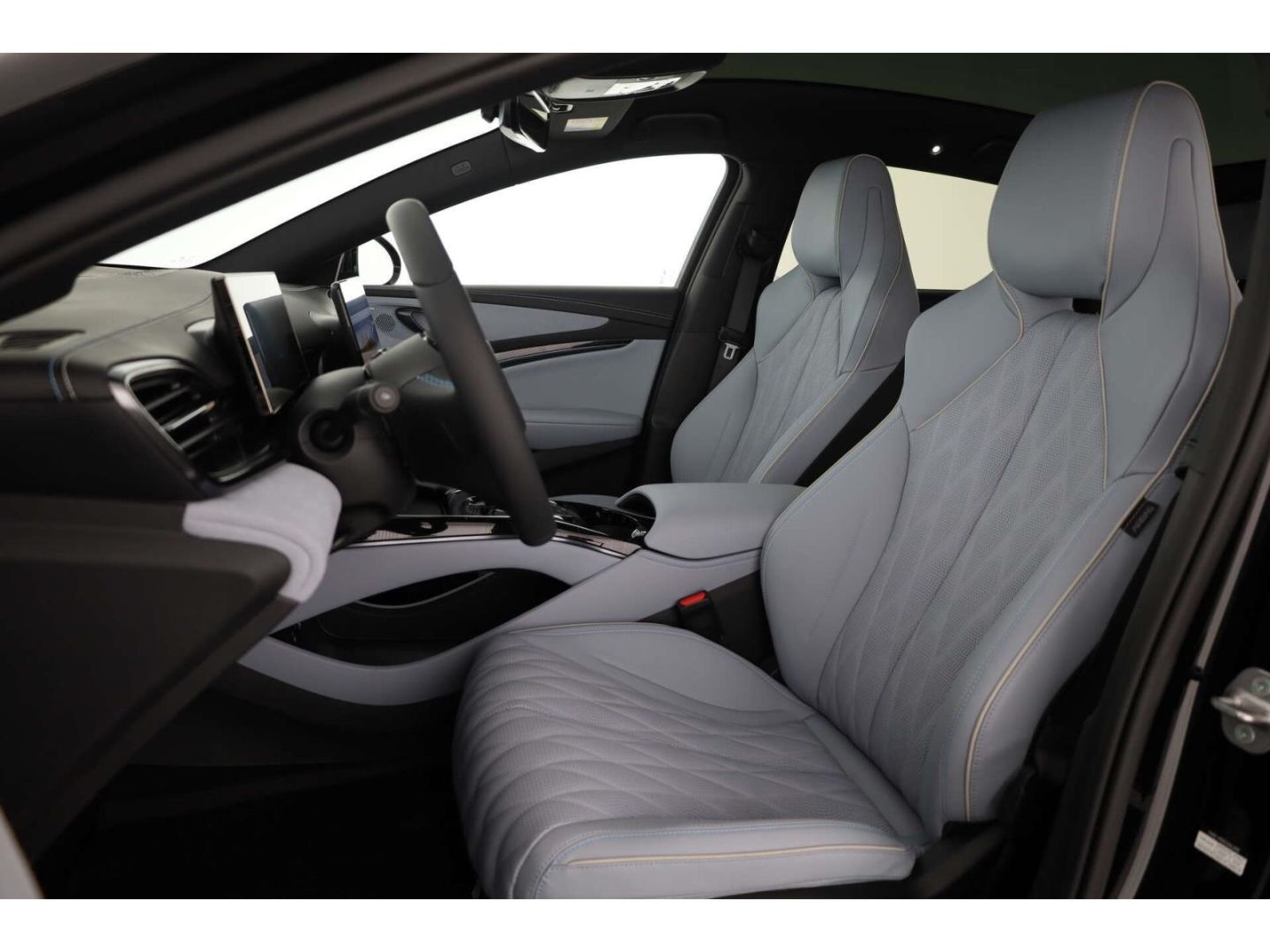 BYD Seal Design LP: 51.899,- /Dynaudio/LED/Wärmepump