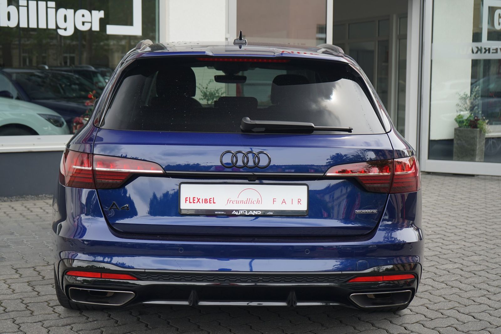 Audi A4 Avant 40 quattro S-Line - Samsaru's Car Outlet