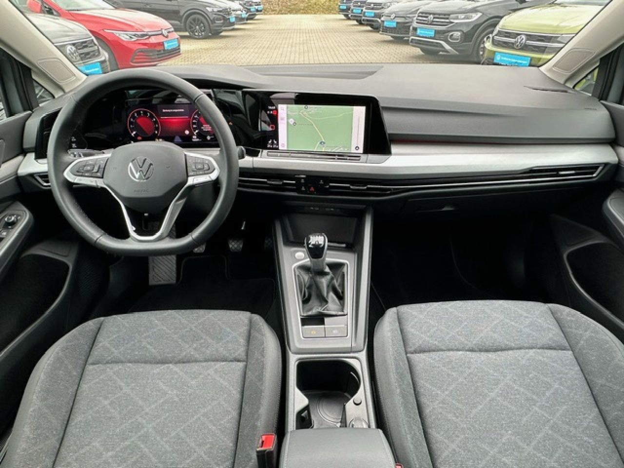 Volkswagen Golf VIII Variant Life 1.5 TSI - Samsaru's Car Outlet