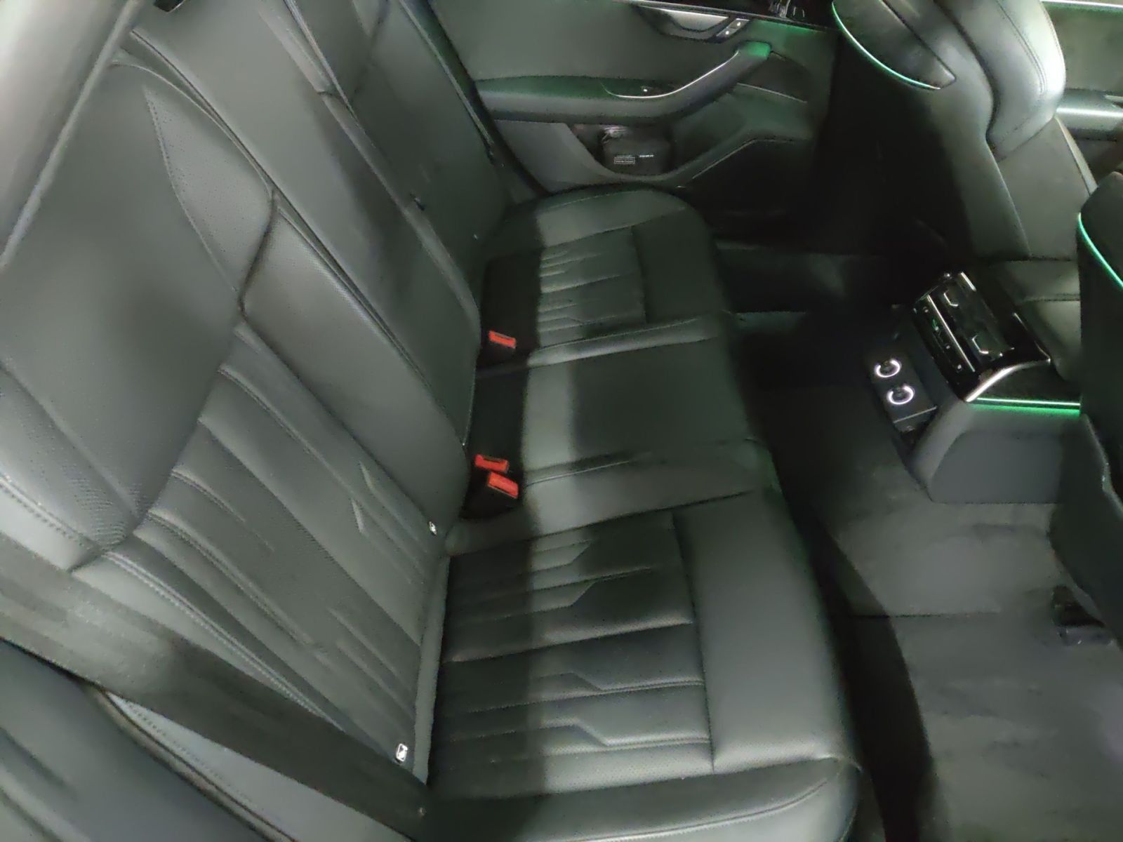 Audi A8 60 TFSI e quattro - Samsaru's Car Outlet