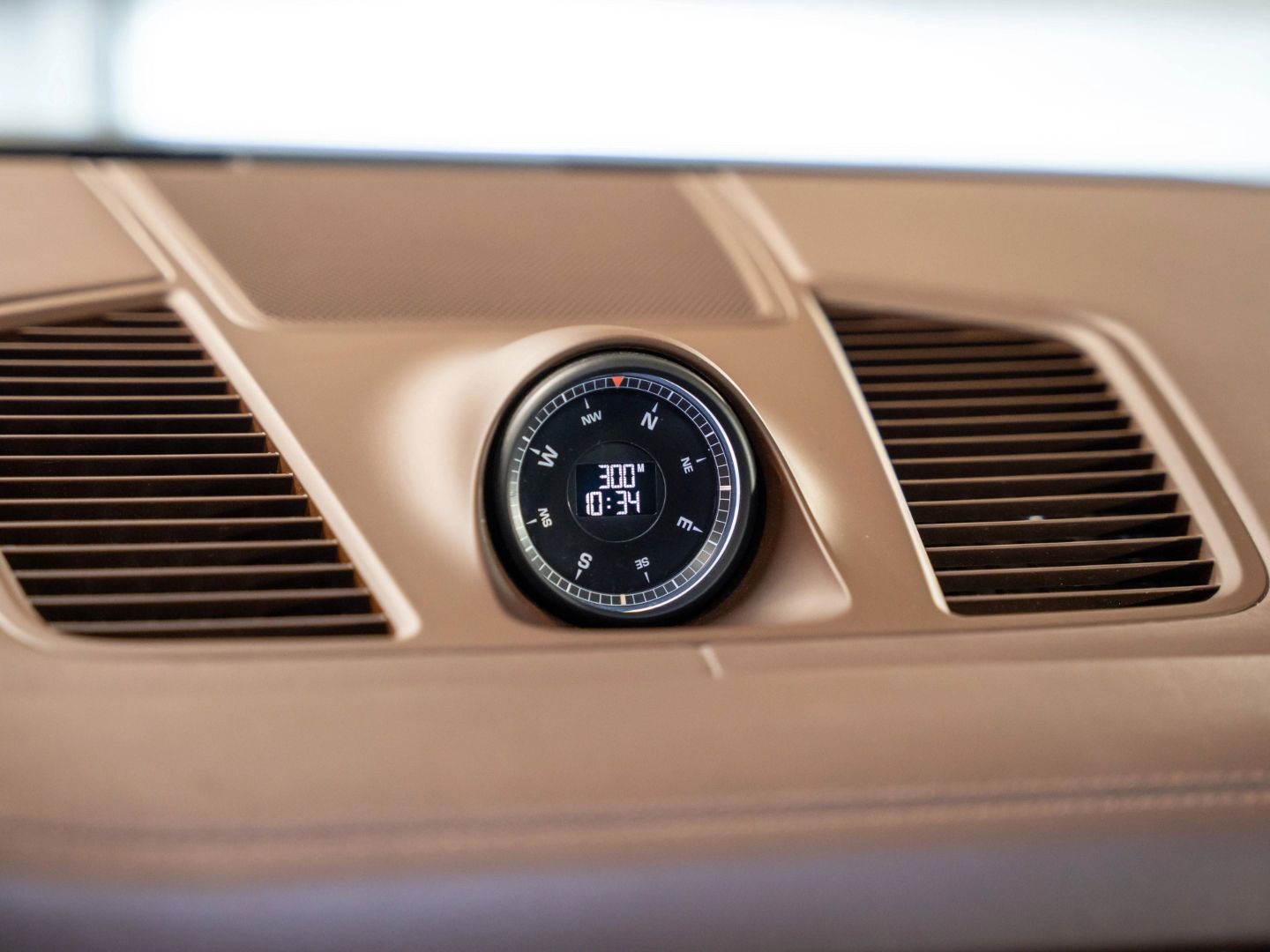 Porsche Cayenne E-Hybrid PDCC BOSE Surround View 18-Wege