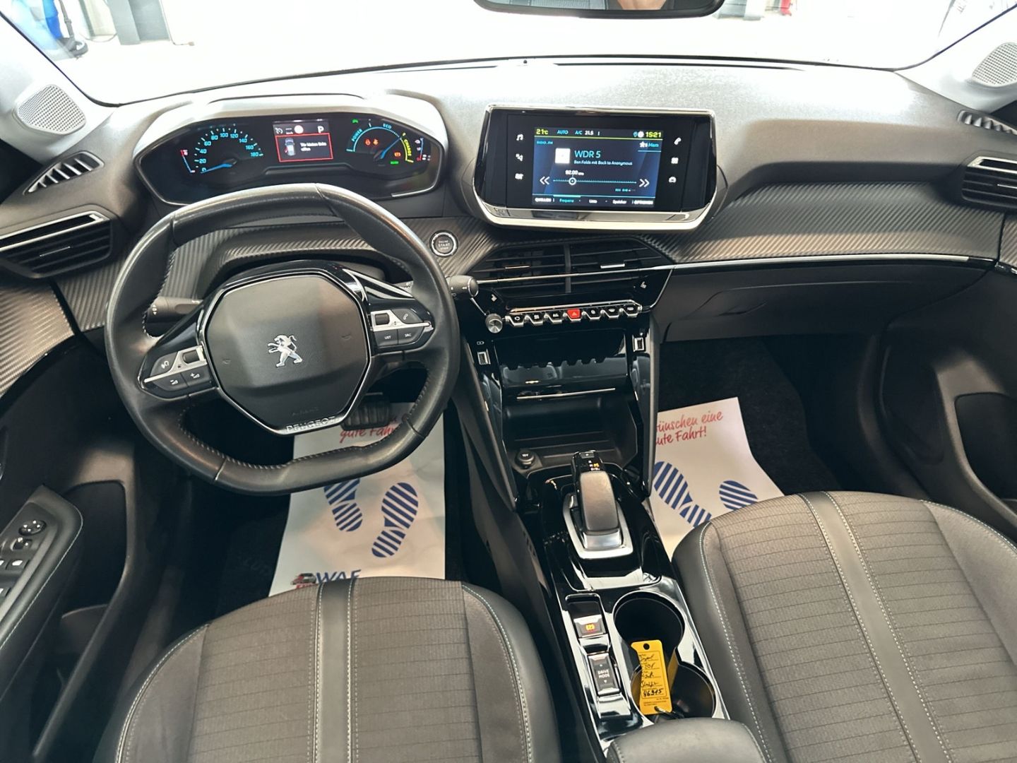 Peugeot 208 e- Allure - Samsaru's Car Outlet