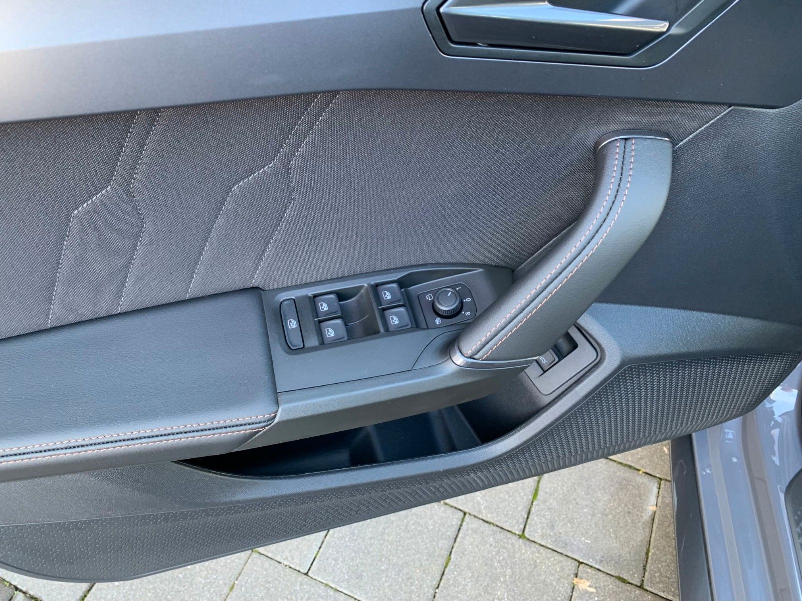 Cupra Leon ST 1.5 eTSI 150PS DSG - Samsaru's Car Outlet
