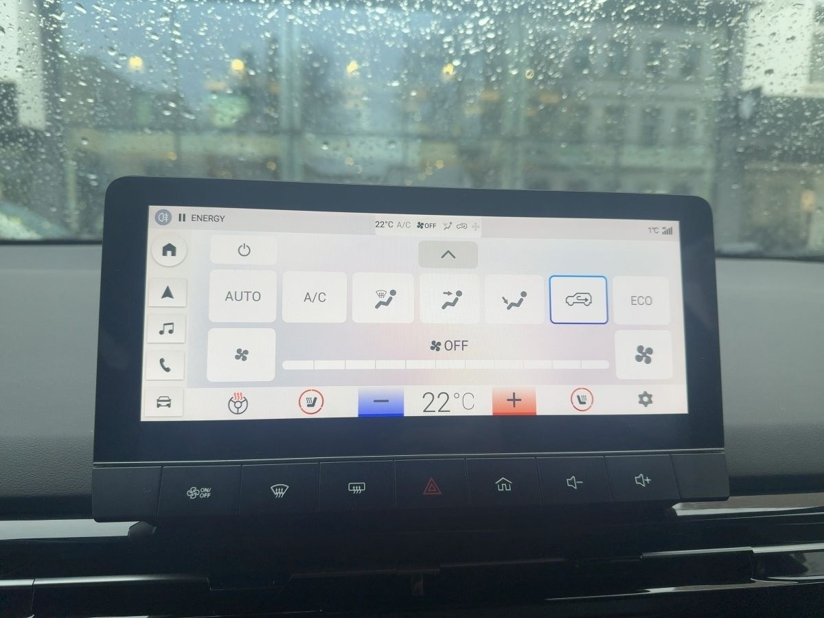 MG 4 Luxury 64 kWh / Navi / Kamera